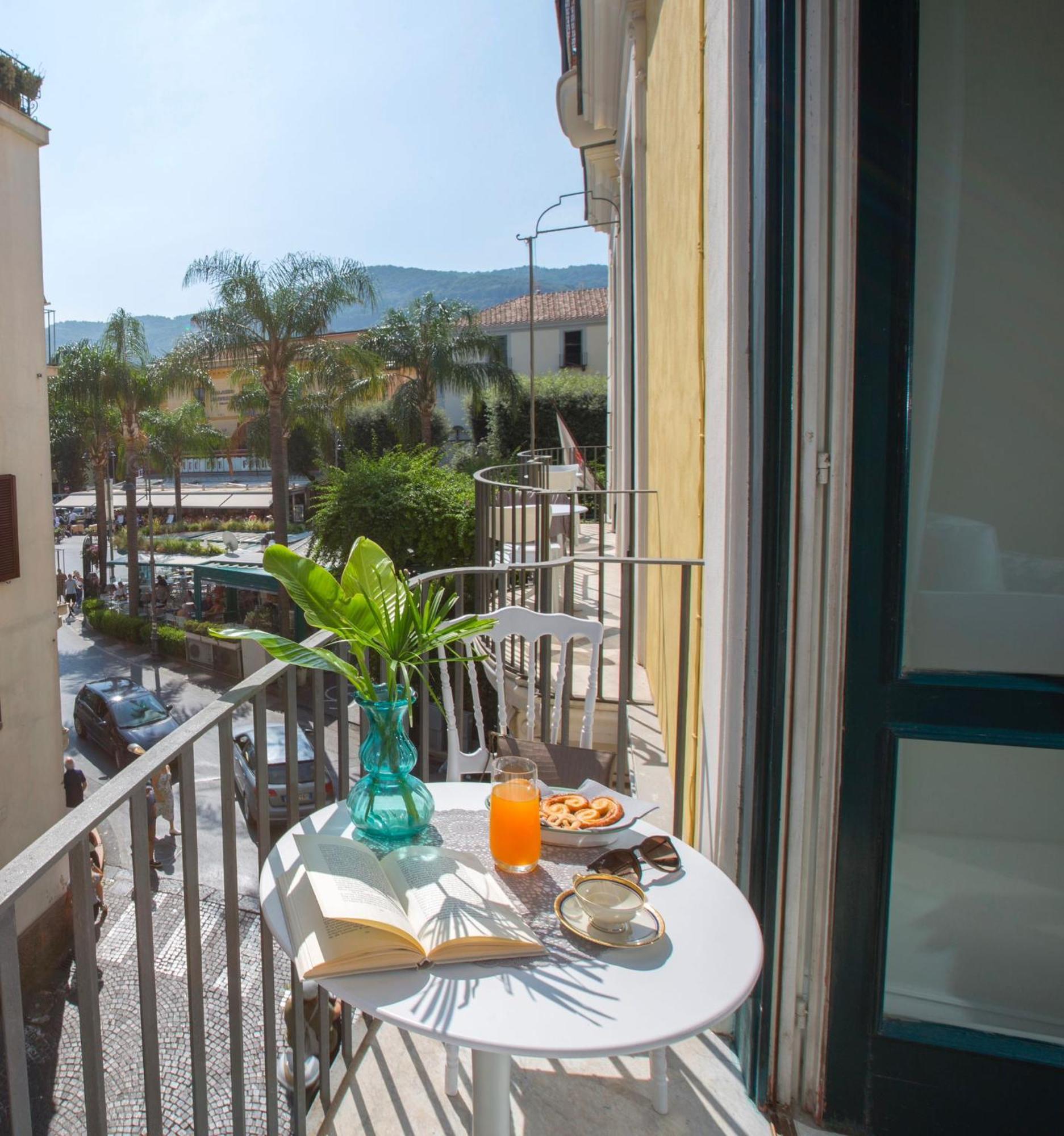 Grace Suites Sorrento Exterior photo